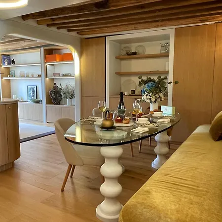 Luxueux Appartement, Avec Terrasse Vue Champs-elysees Apartment